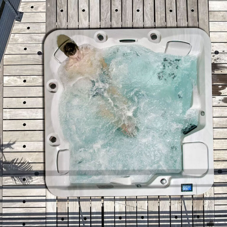 La gamme de spas OEWEO