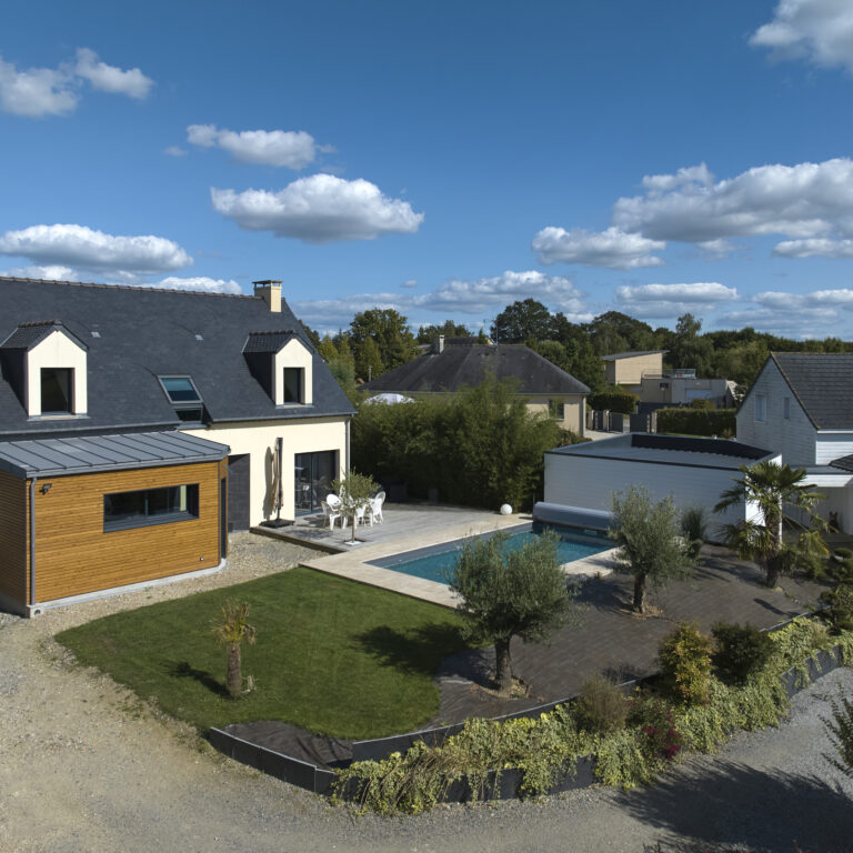 Piscine sur mesure à Laval