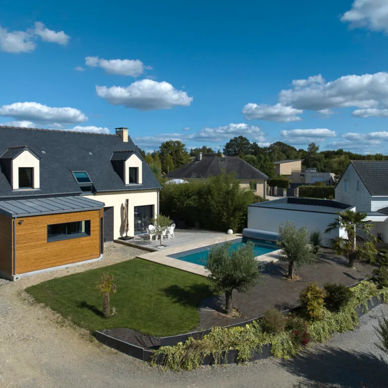 Piscine sur mesure à Laval