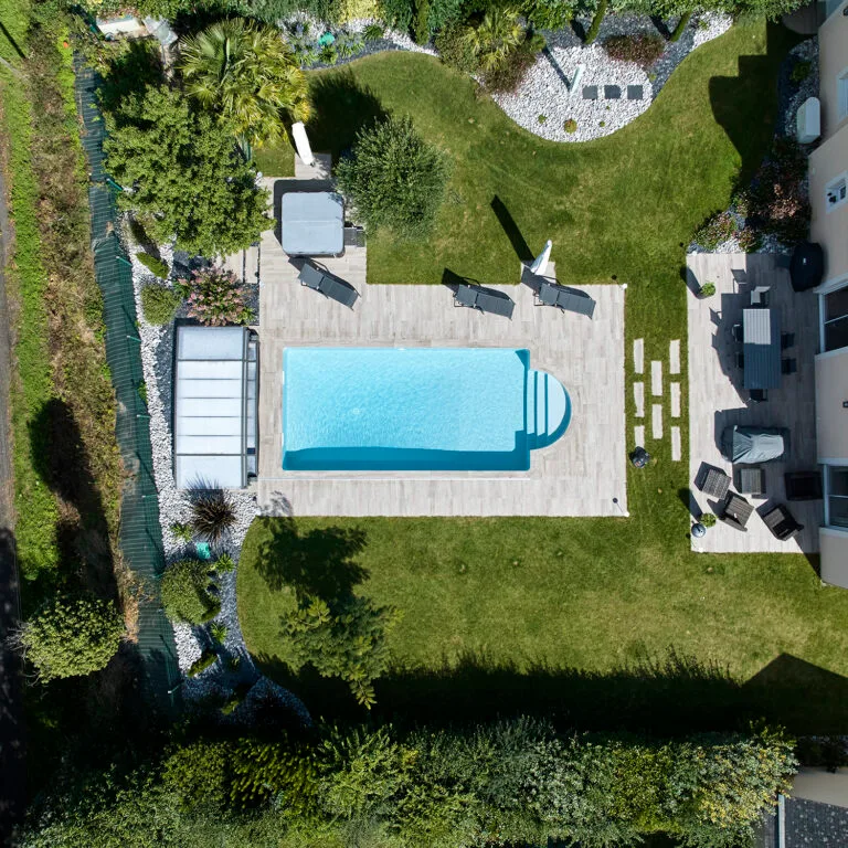 Devis de rénovation piscine ou pool staging personnalisé