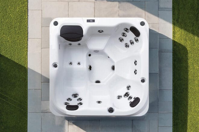 Spa DE REIMS - Gamme DELUXE - PLATINUM SPAS