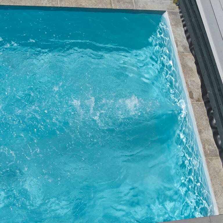 Découvrez nos accessoires dédiés aux piscines