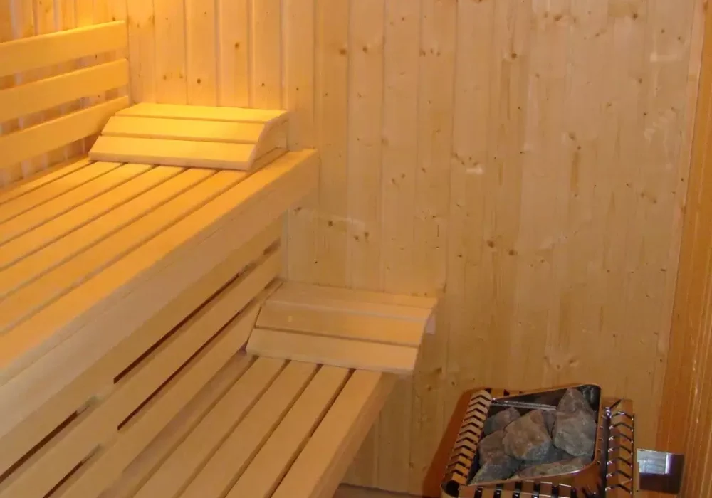 Confiez l'agencement de vos saunas et hammams chez Bonheur Piscines
