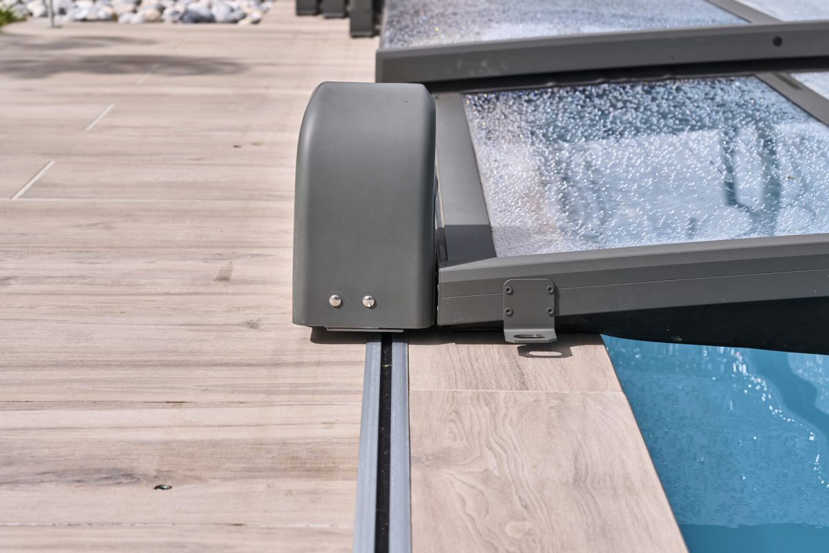 Abri plat motorisé – Bonheur Piscines