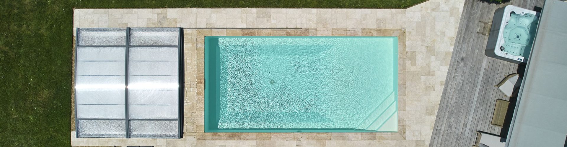 Piscine avec escalier d'angle - Bonheur Piscines