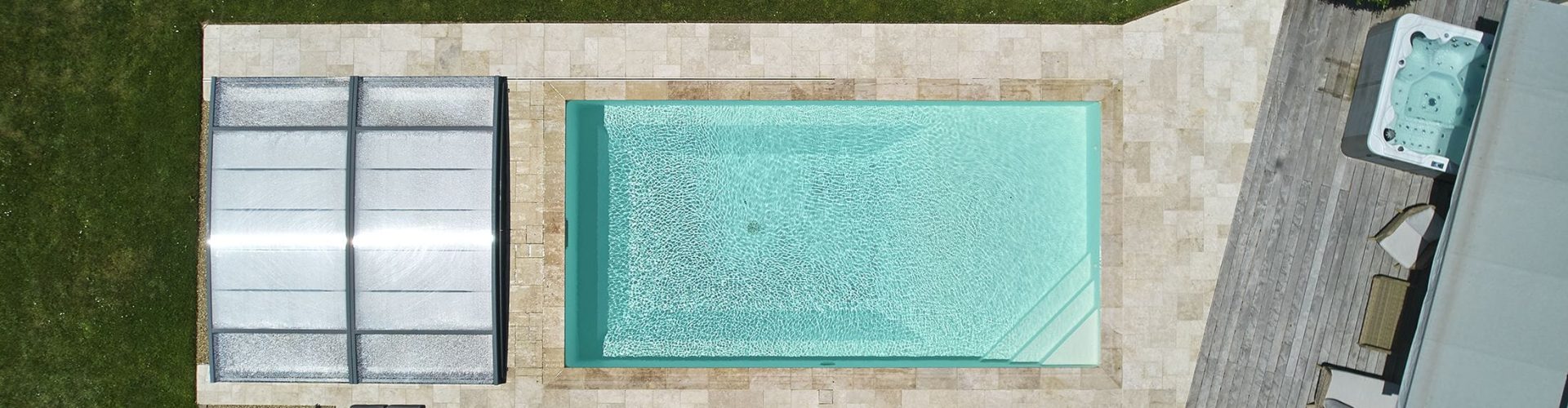 Piscine avec escalier d'angle - Bonheur Piscines