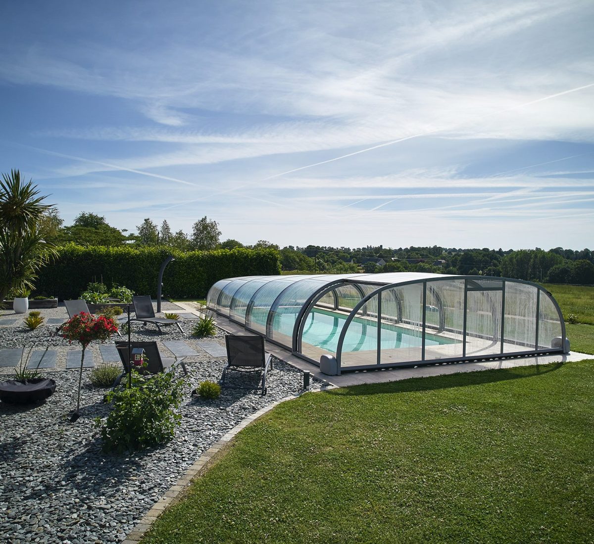 Abri mi-haut motorisé - Bonheur Piscines