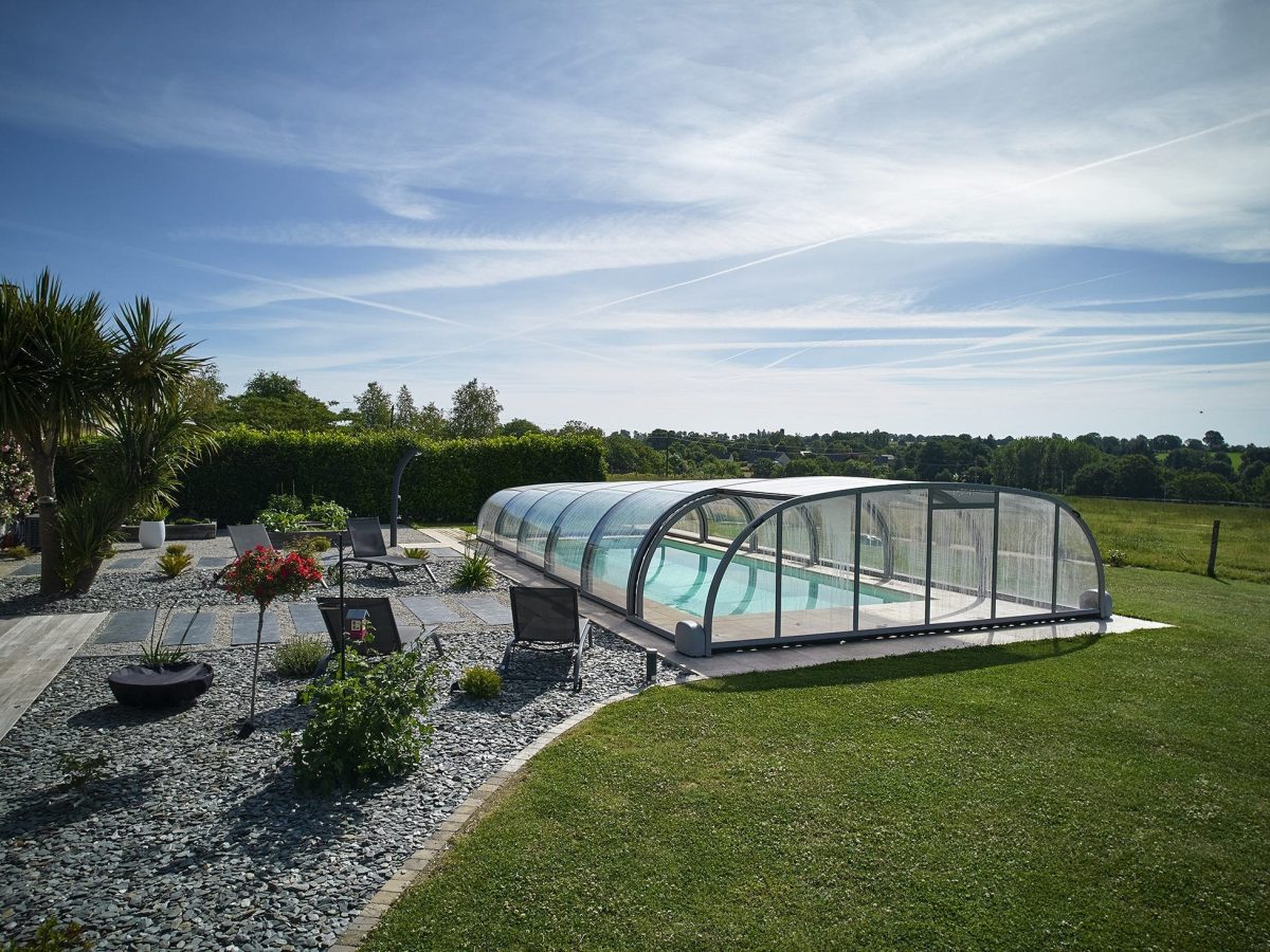 Abri mi-haut motorisé - Bonheur Piscines